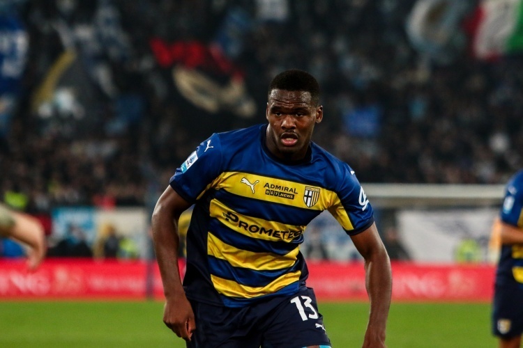 验国足抗压 验国足抗压