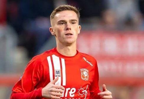 中场展开严 中场展开严