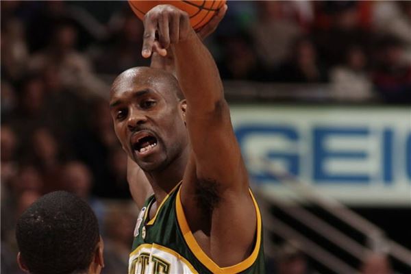 而在巴塞罗 而在巴塞罗